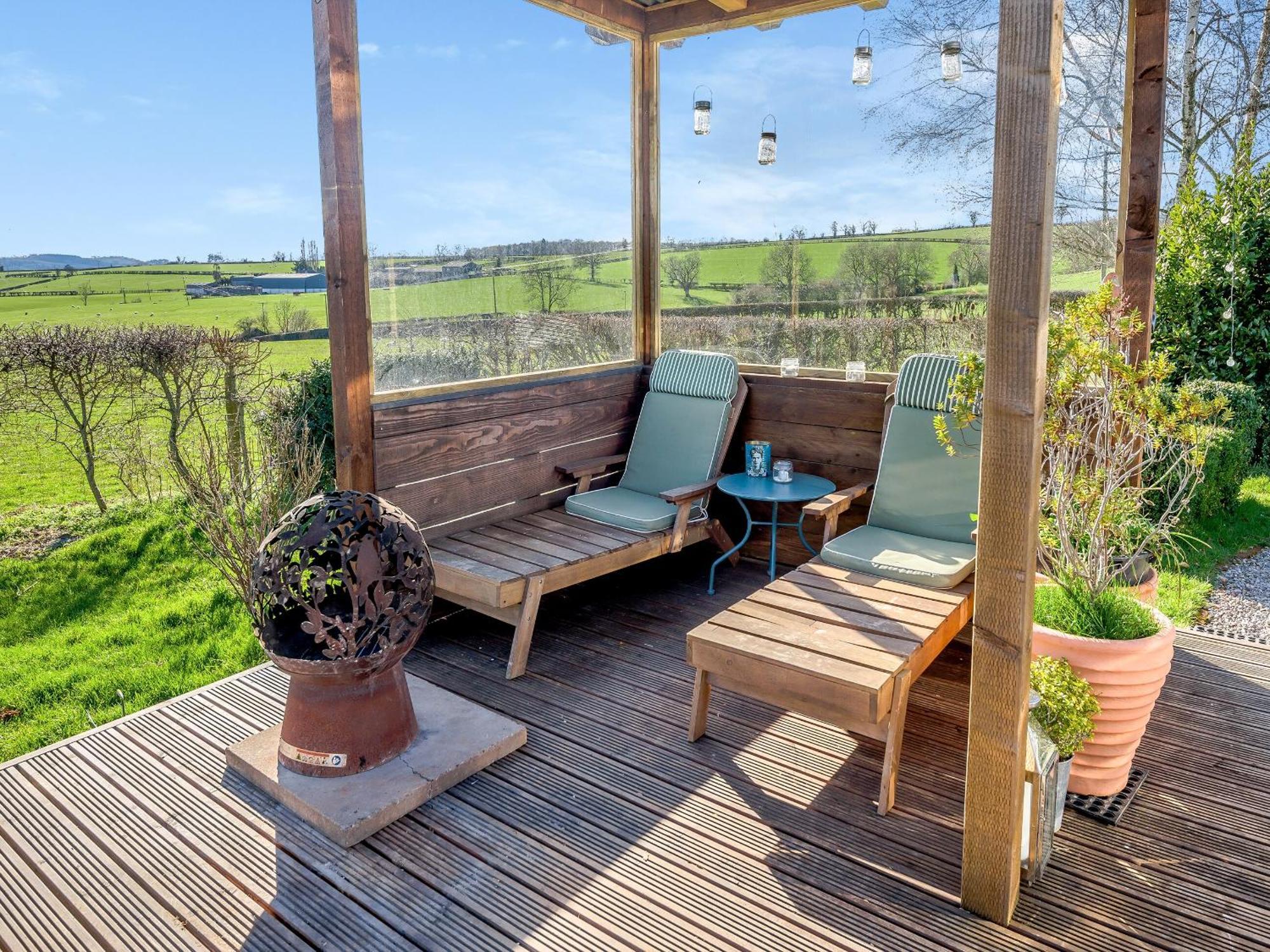 Marilyn Meadows Villa St Weonards Exterior foto